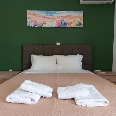 Sea View Apartment In Alimos Region Афіни Екстер'єр фото